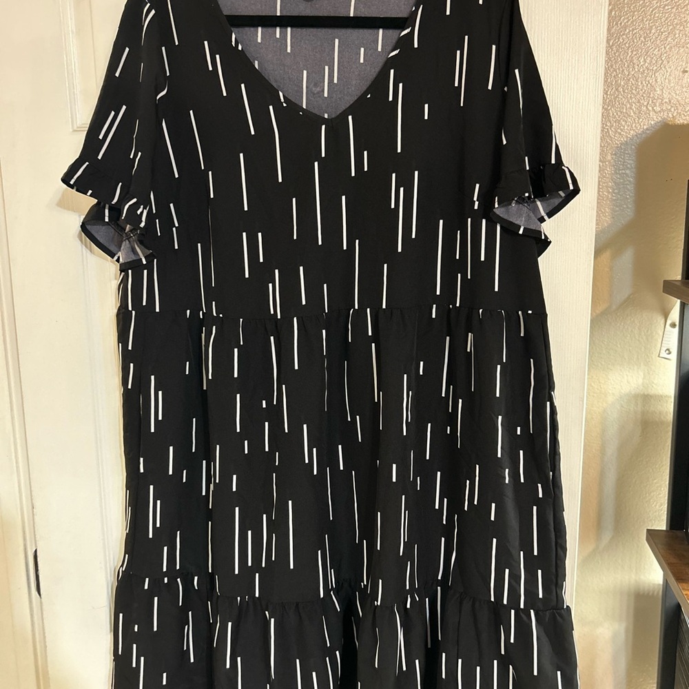 BloomChic Black and White Striped Midi Dress